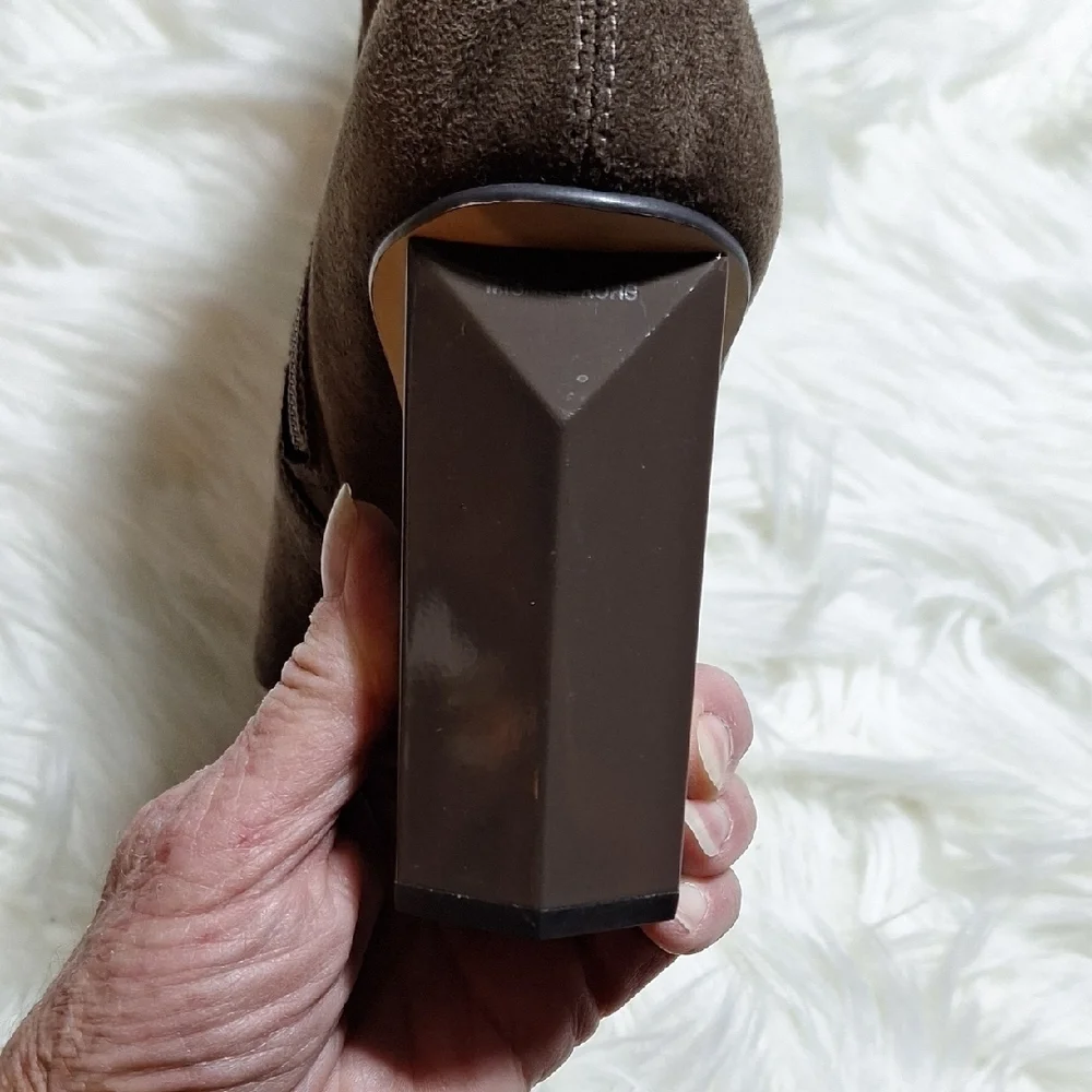 NWT Elegant Brown Michael KORS Brown Over-the-Knee Boots